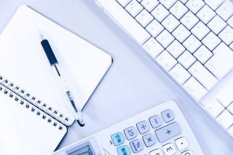 宅建免許番号の（）内の数字の意味は？